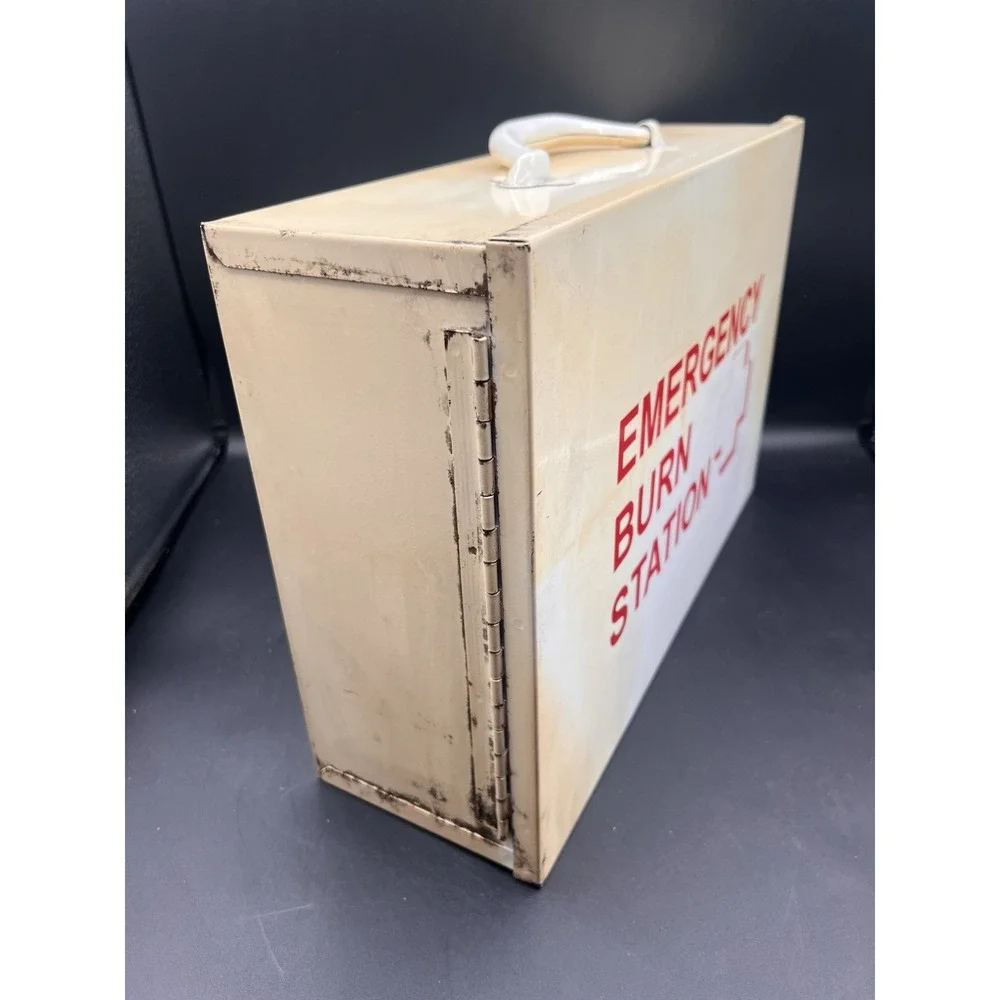 Vintage Emergency Burn Station First‎ Aid Steel Box Only Empty No Supplies